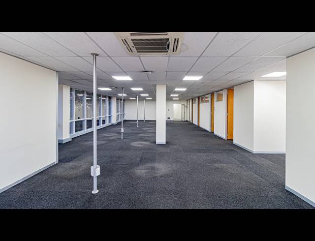 359M² OFFICE TO LET IN FERNDALE